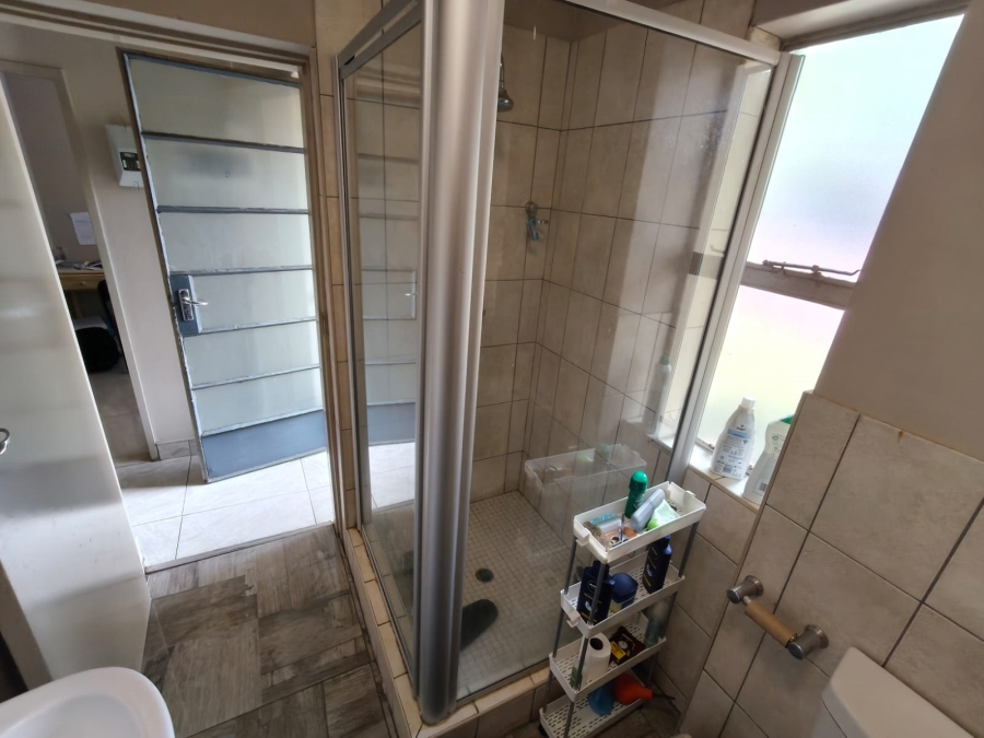 2 Bedroom Property for Sale in Geelhoutpark North West